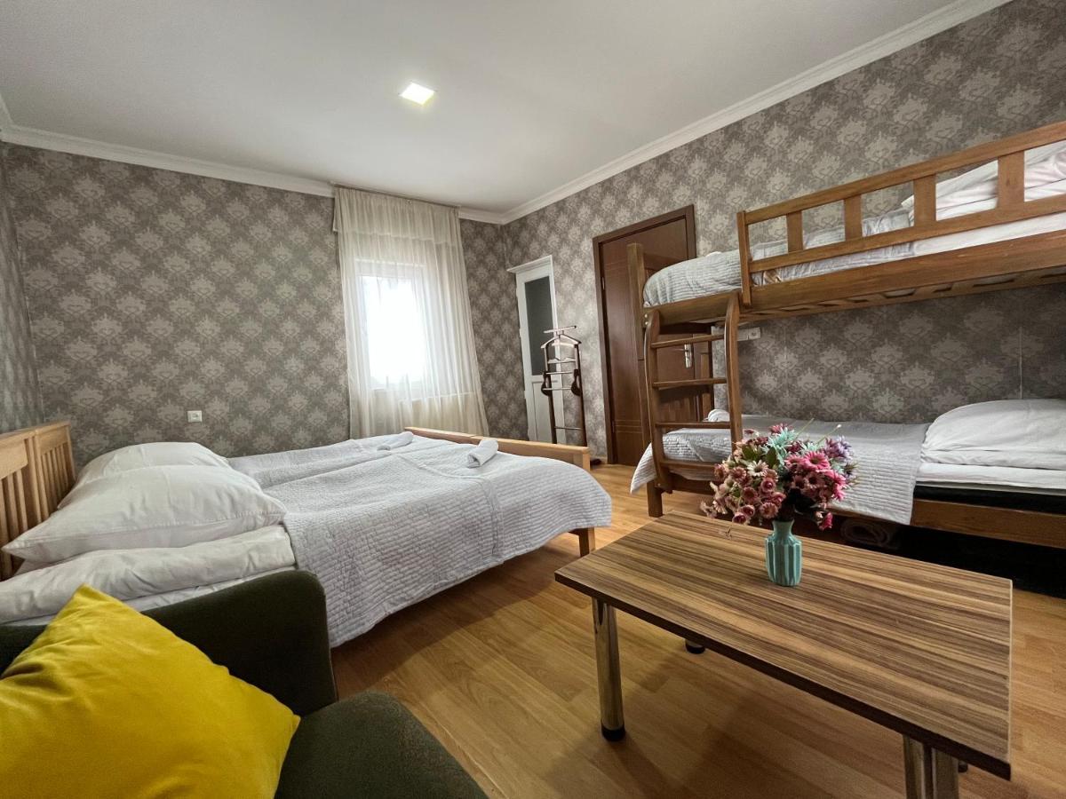 Hillside Guesthouse Боржоми Екстериор снимка