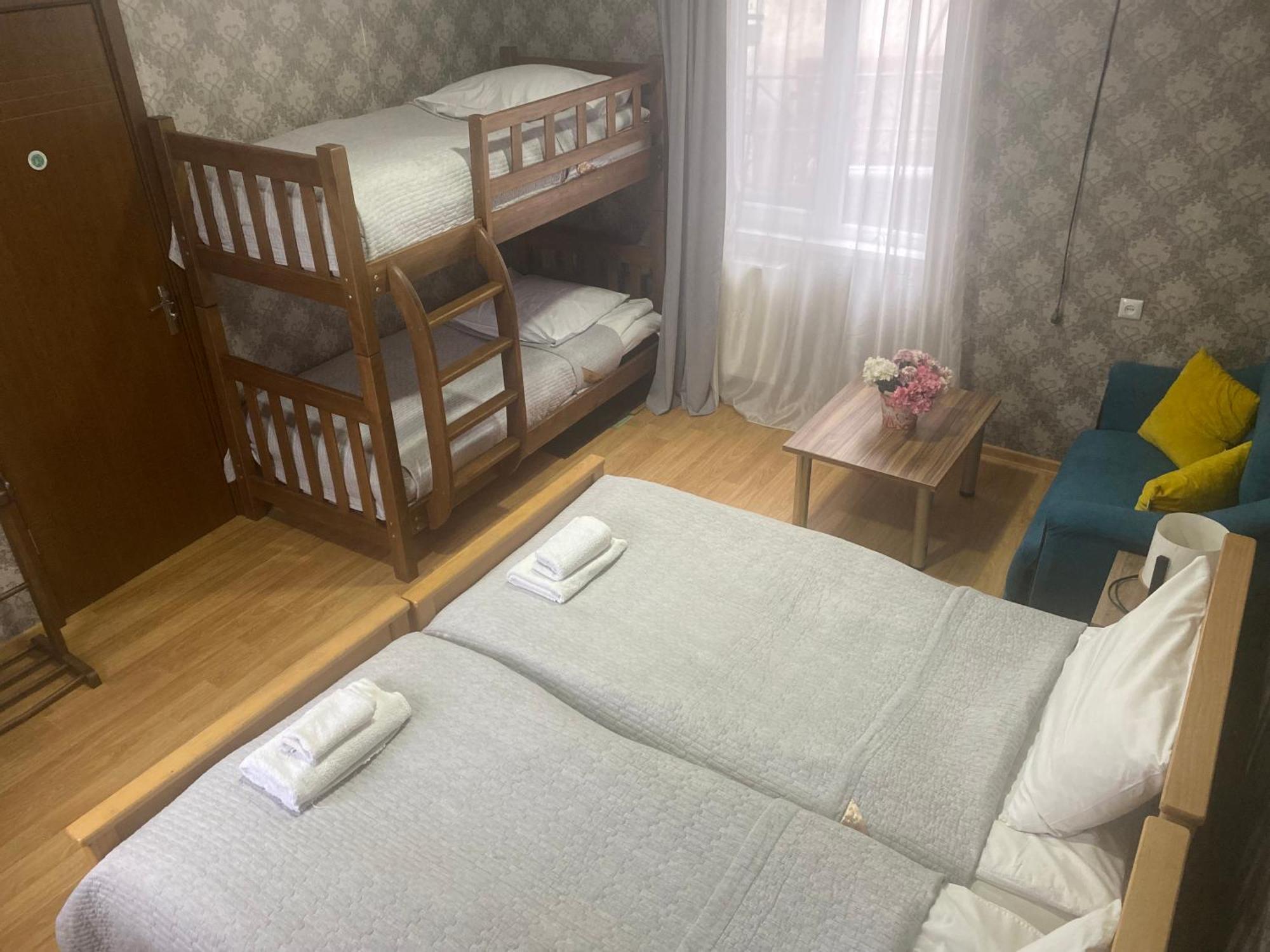 Hillside Guesthouse Боржоми Екстериор снимка